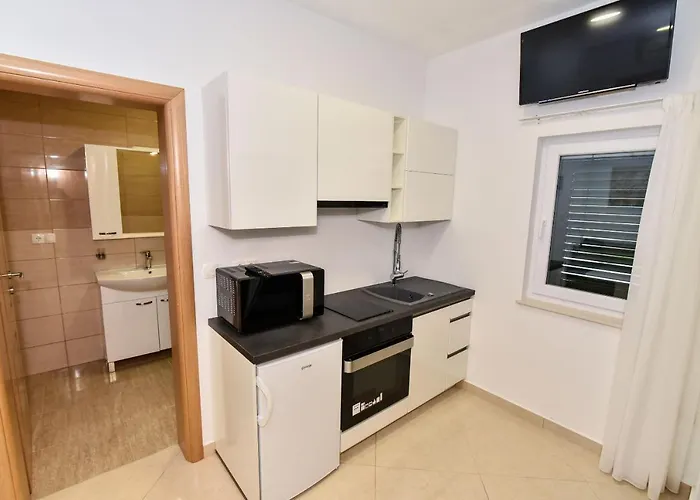 Apartment Sana 1 *