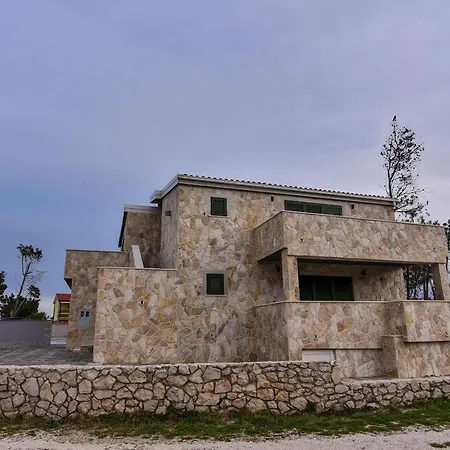 Sana 1 Appartement Vir