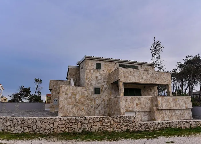 Sana 1 아파트 비르